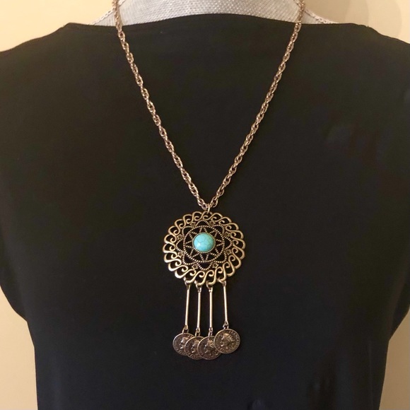 Antique gold boho necklace with faux turquoise - Picture 3 of 6